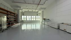 Macpherson MRT (D14), Factory #585367141